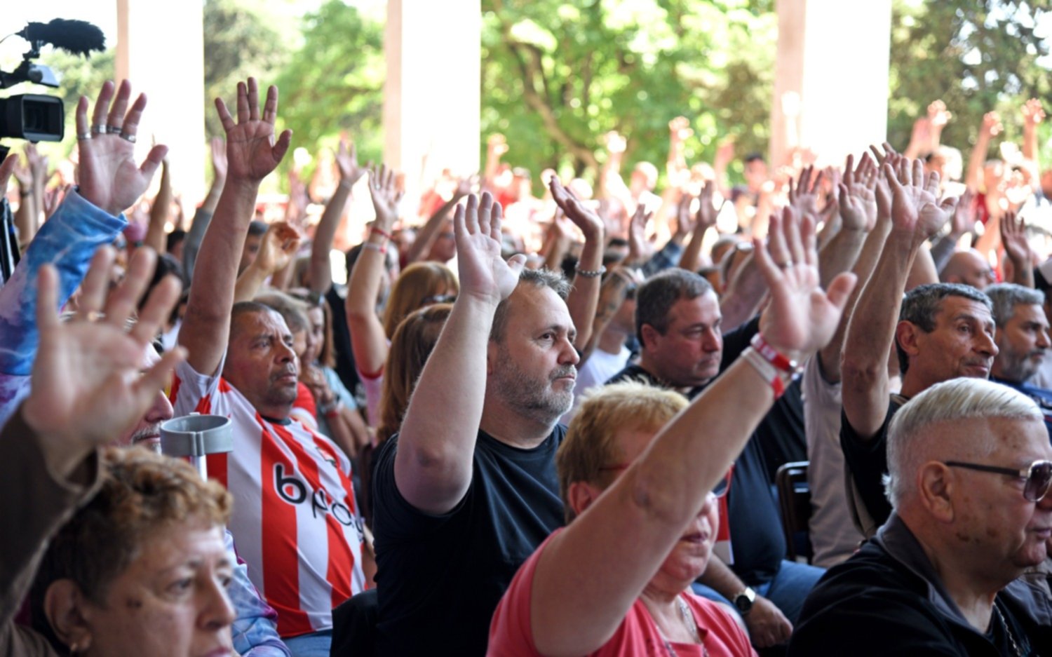 Se aprobó la Memoria y el Balance en Estudiantes en la Asamblea en UNO: ¿Qué se dijo del posible acuerdo con Gillett?