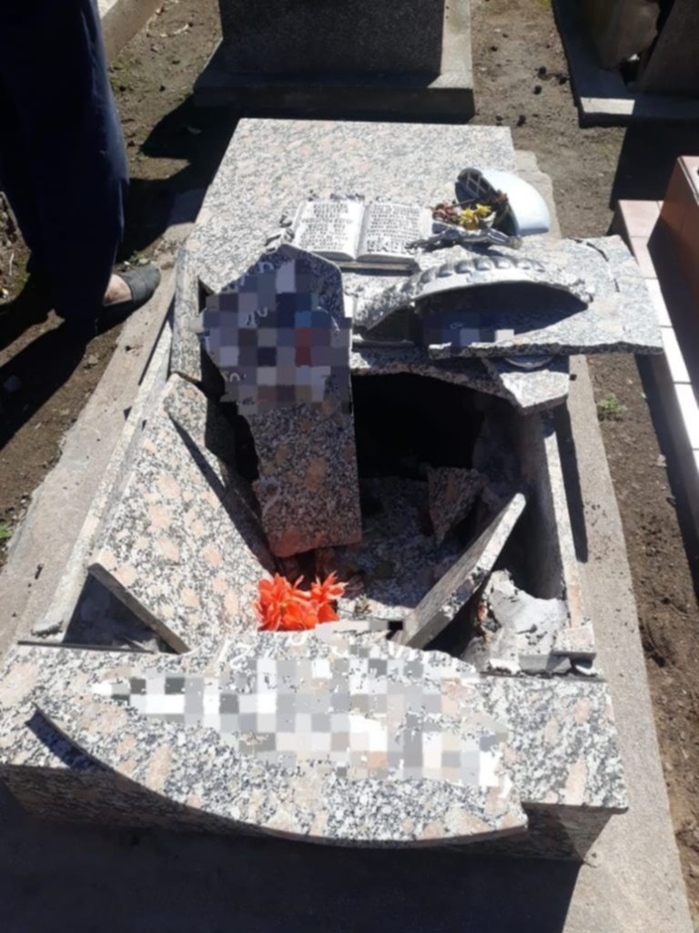 Misterio en el cementerio de Tres Arroyos por el hallazgo de una tumba destrozada