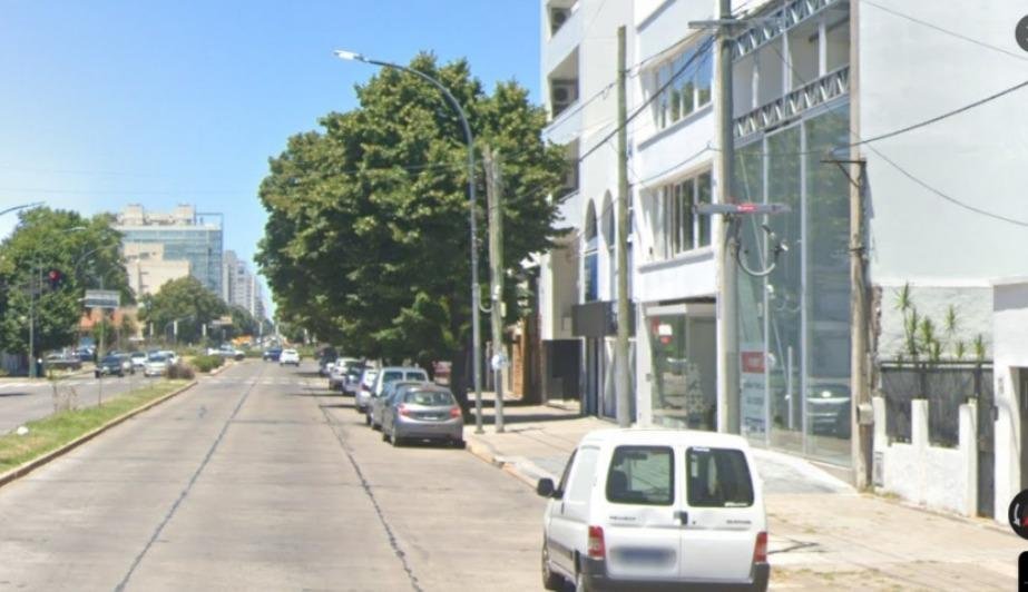 Nadie “blanquea” la ola de inseguridad y lo pagó una pinturería de Tolosa