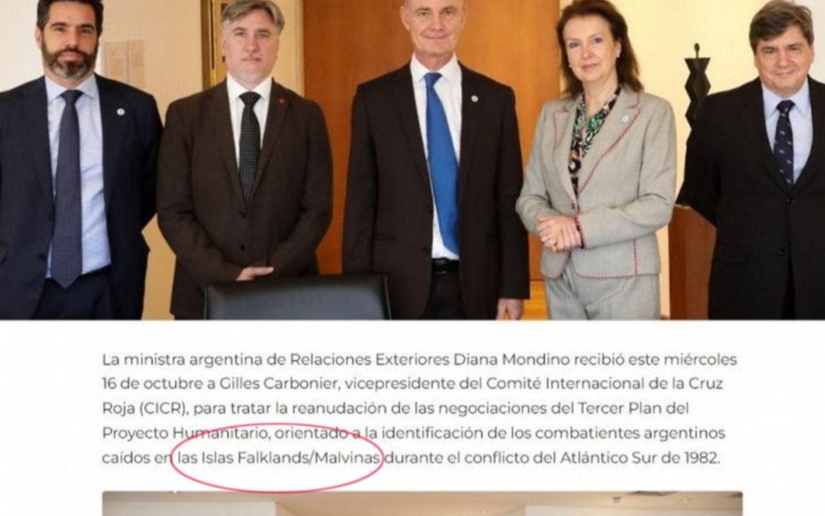 El Gobierno llamó "Falklands" a las Islas Malvinas en un comunicado oficial y luego lo corrigió