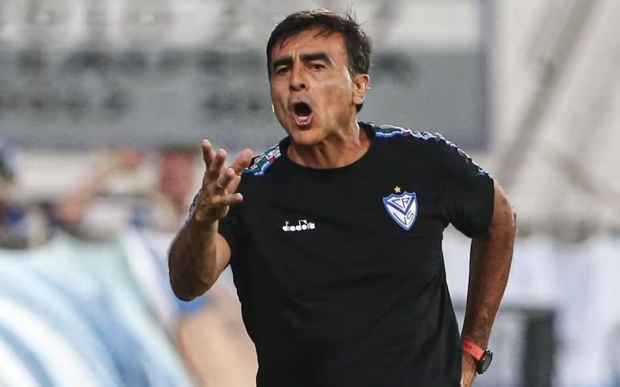 Vélez espera por Boca, ¿en Santiago?