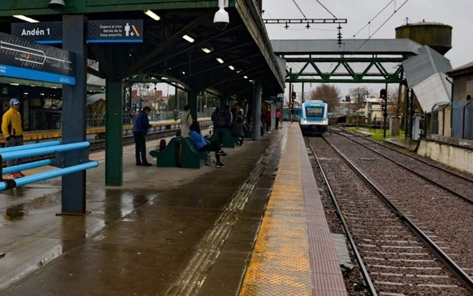 Atención usuarios del Tren Roca: mañana habrá servicios limitados a La Plata