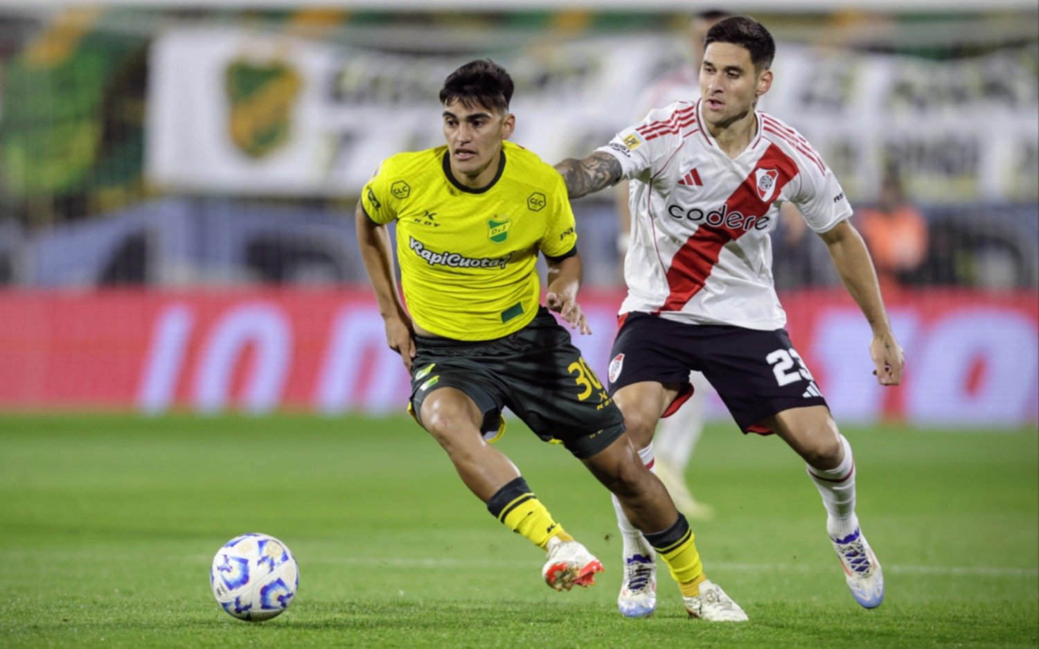 River y Defensa y Justicia empataron 0 a 0 en Varela