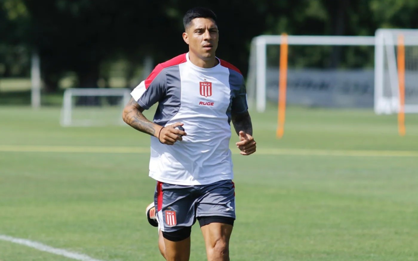 Dura baja: Enzo Pérez llegó a la quinta amarilla