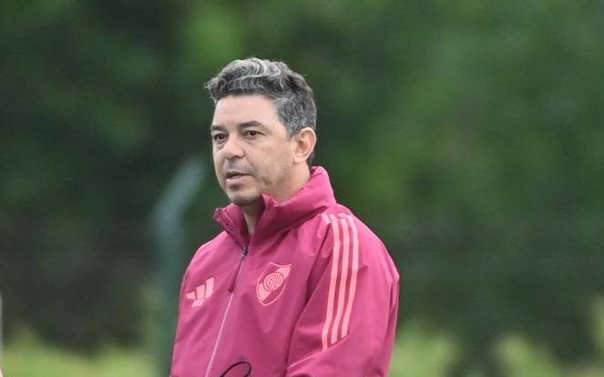 Gallardo prepara el once para la épica