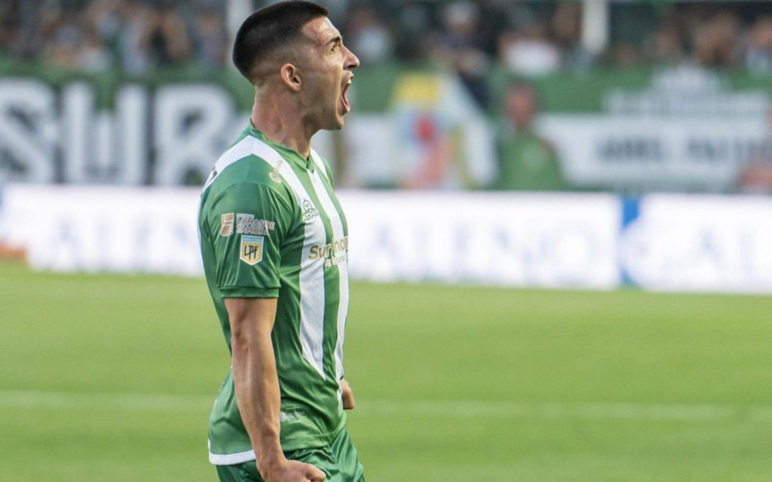 Racing cayó con Banfield y dejó pasar el tren