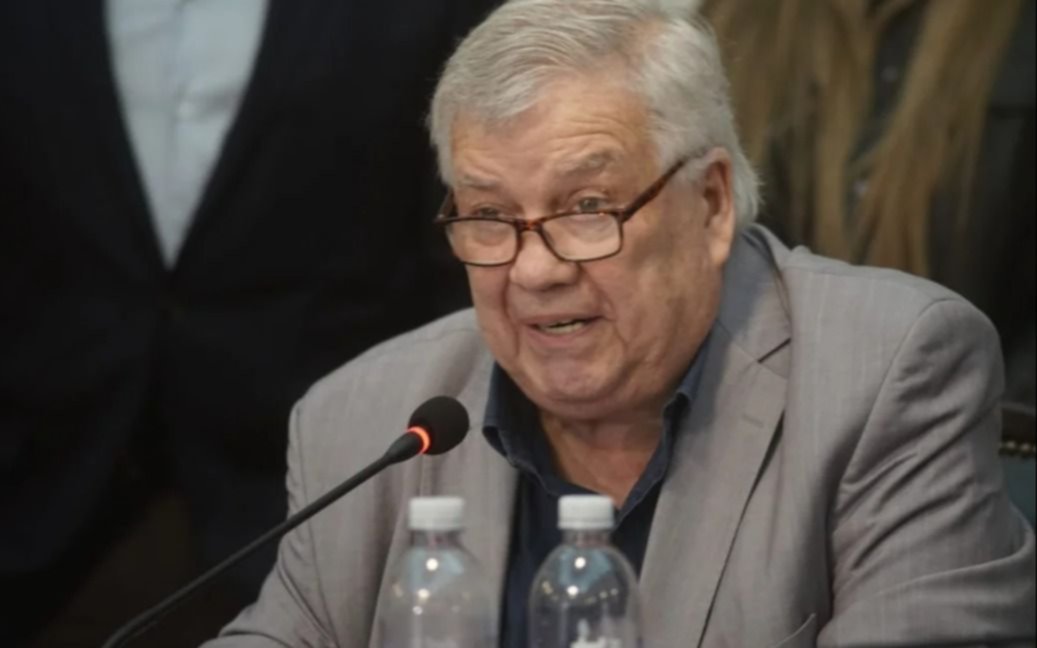 “Se ha desfinanciado y eso es obvio, la UBA está haciendo un esfuerzo enorme”, dijo el rector