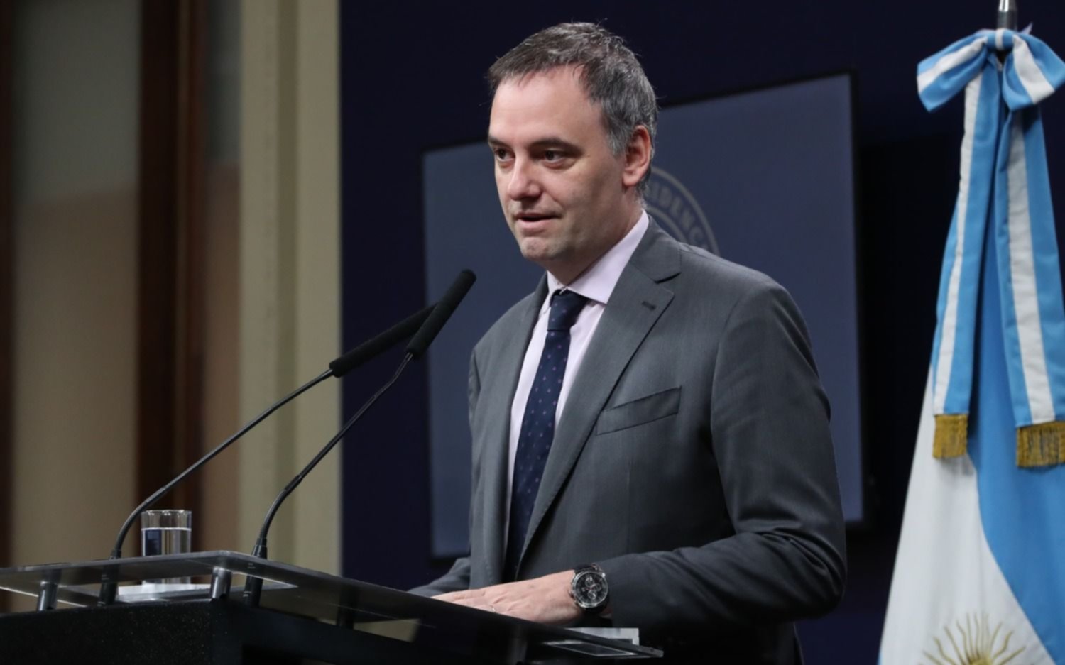 Desde el Gobierno dicen que hacen paro "los privilegiados, los que pueden darse el lujo"