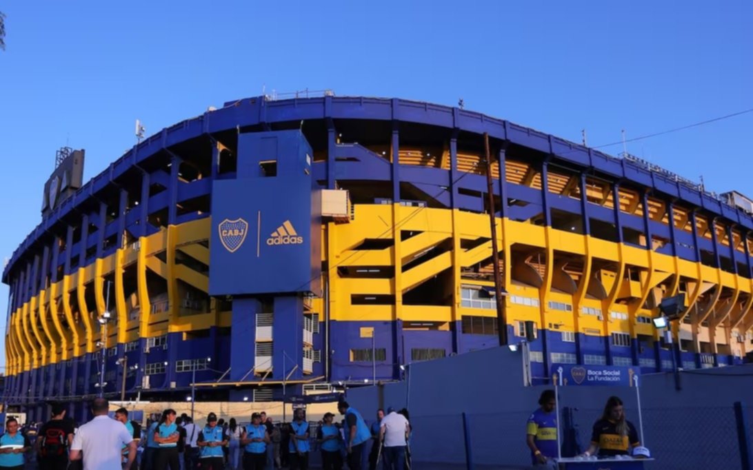 Allanaron la Bombonera por presunta falsificación de entradas