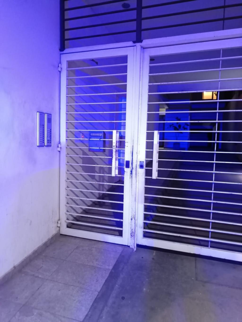 Los “rompeportones” y otro capítulo de terror