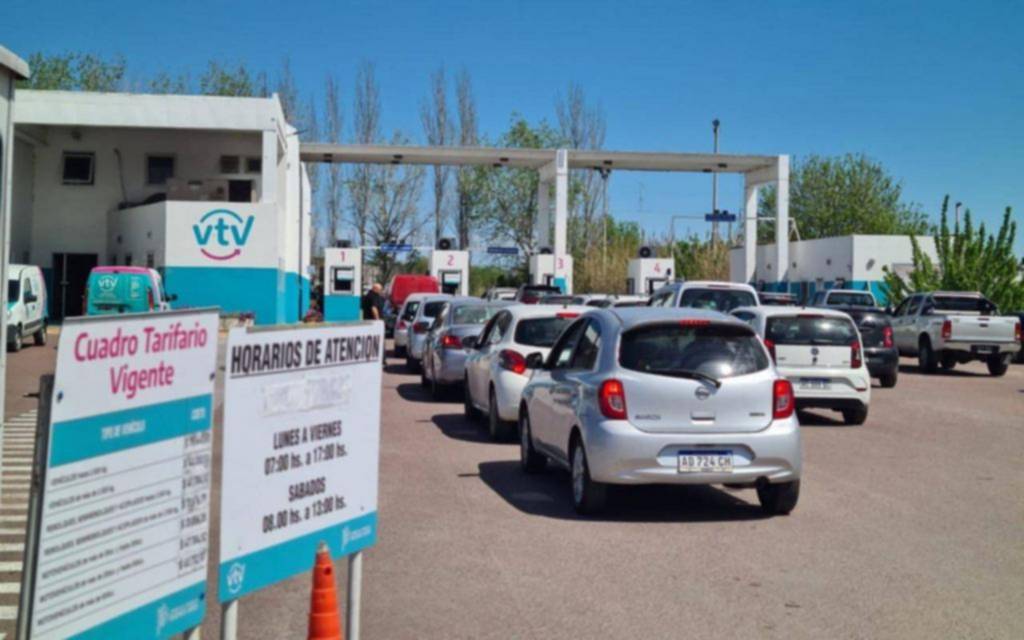Nuevas demoras y filas de hasta 200 metros en la VTV platense