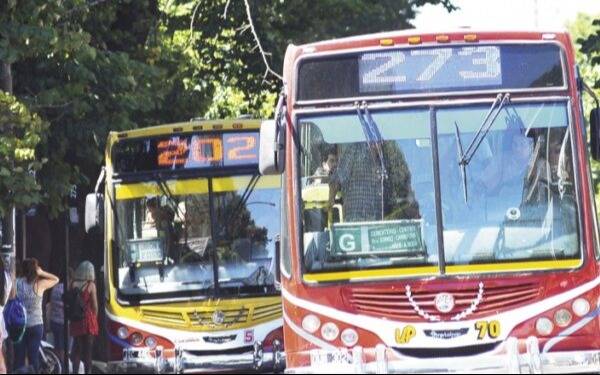 Llegó octubre y en La Plata ya sale más caro viajar en micro: los nuevos precios del boleto
