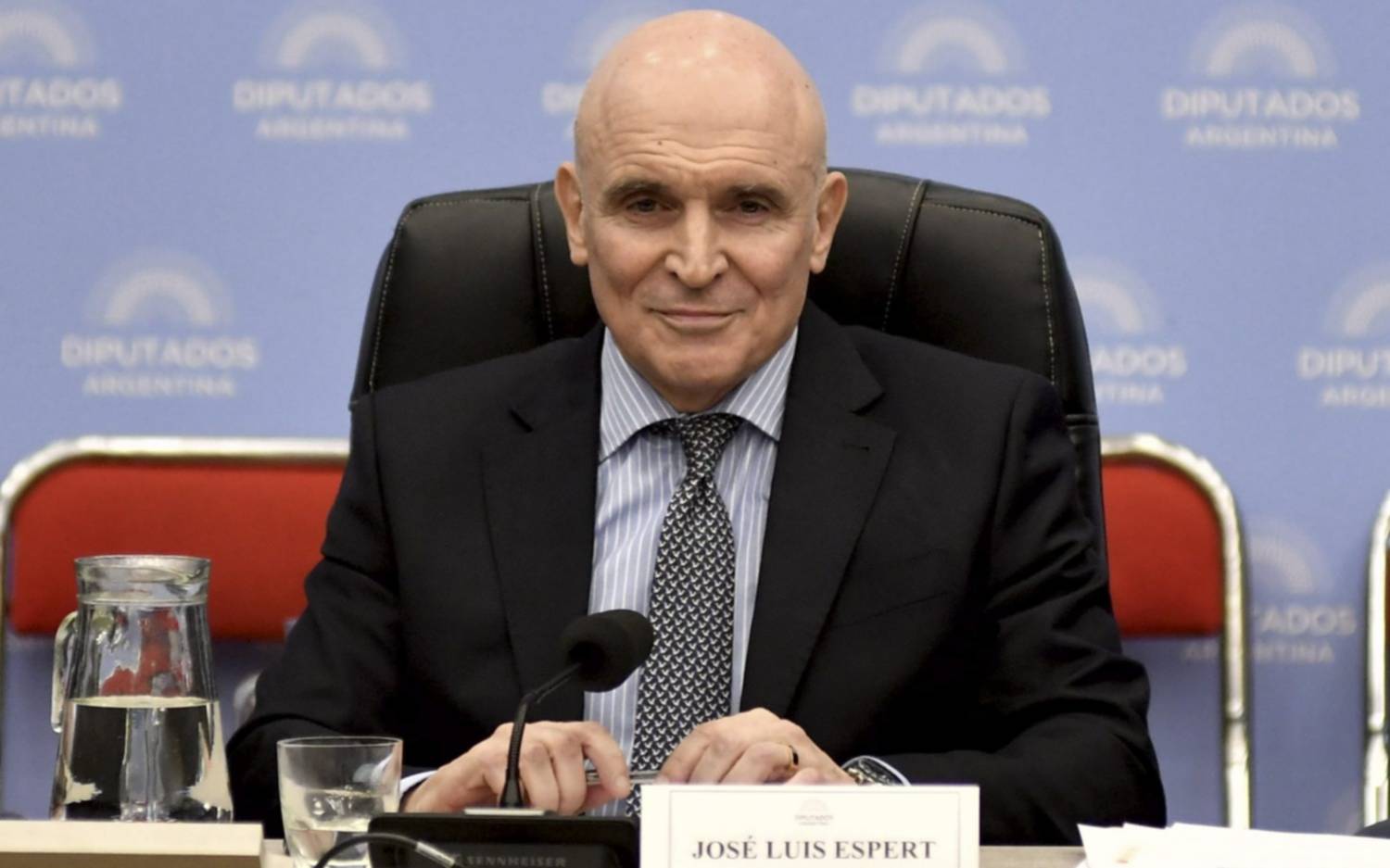 La oposición solicitó apartar a José Luis Espert de la Comisión de Presupuesto, pero fue ratificado por el oficialismo