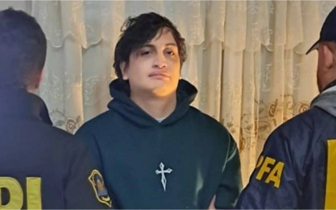 La historia de Alejo Warles | “No soy un delincuente, soy un gordo compu”: creó Al Ángulo TV, fue preso y al salir lo contrató un unicornio
