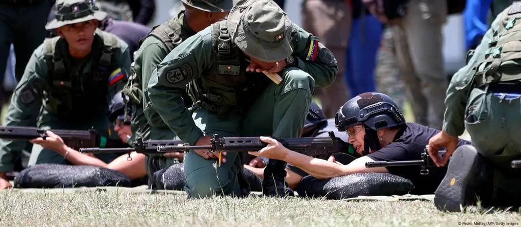 Venezuela busca parecer invencible ante EE UU