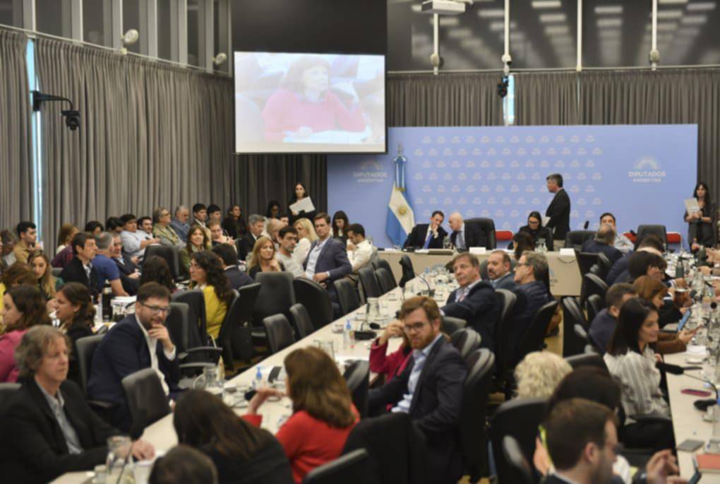El Gobierno aguanta la ofensiva opositora contra Espert en Diputados
