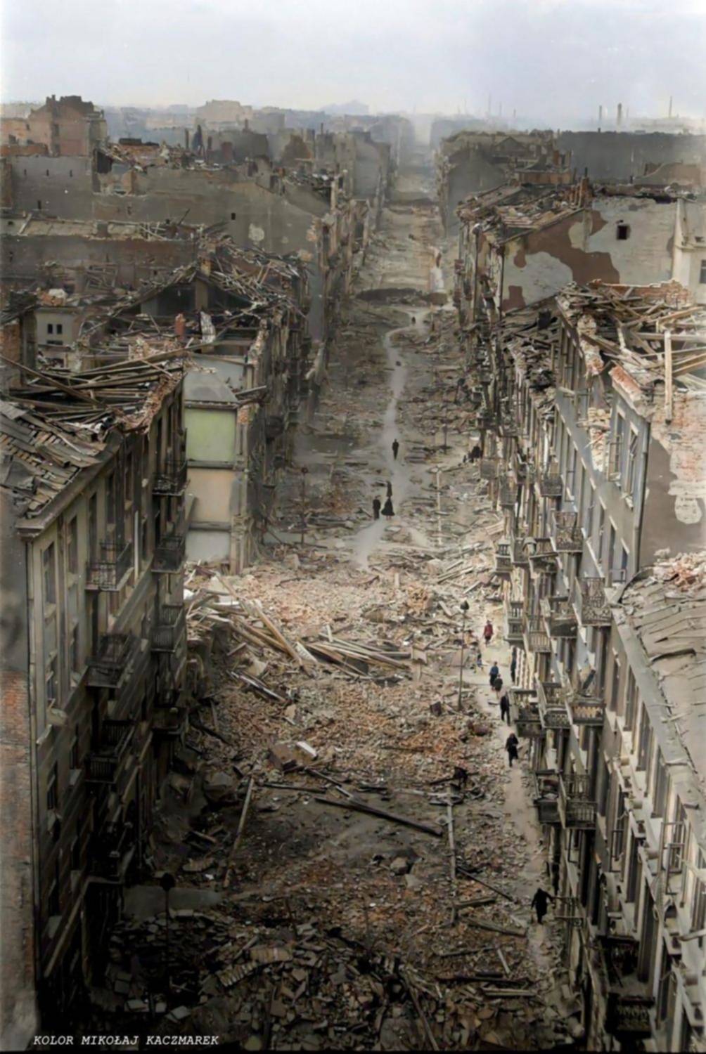 Las ruinas de Varsovia y el fin del Alzamiento: la insurrección que desafió a los nazis y conmovió al mundo
