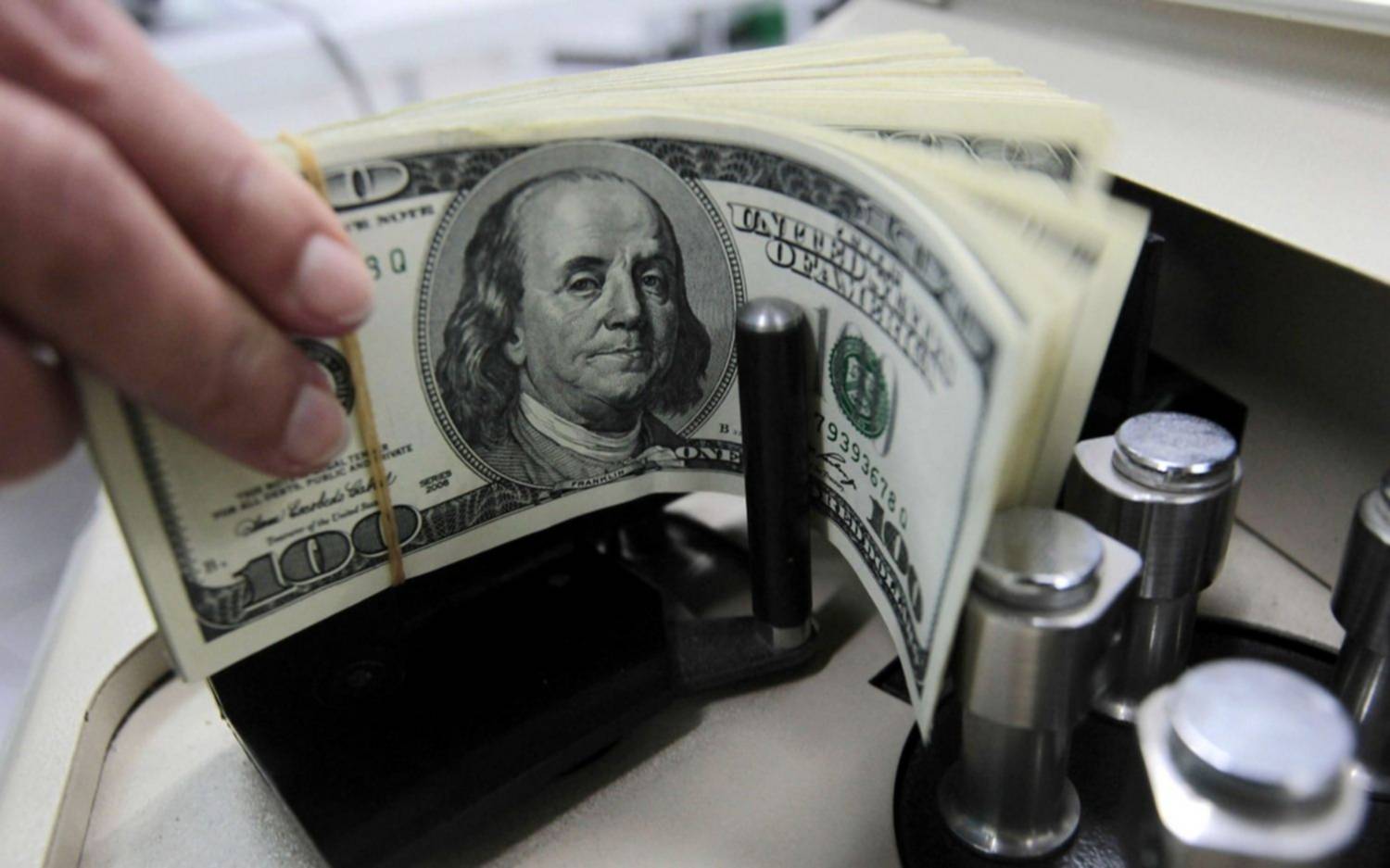 El dólar se mantuvo estable y se ubicó en $1.450