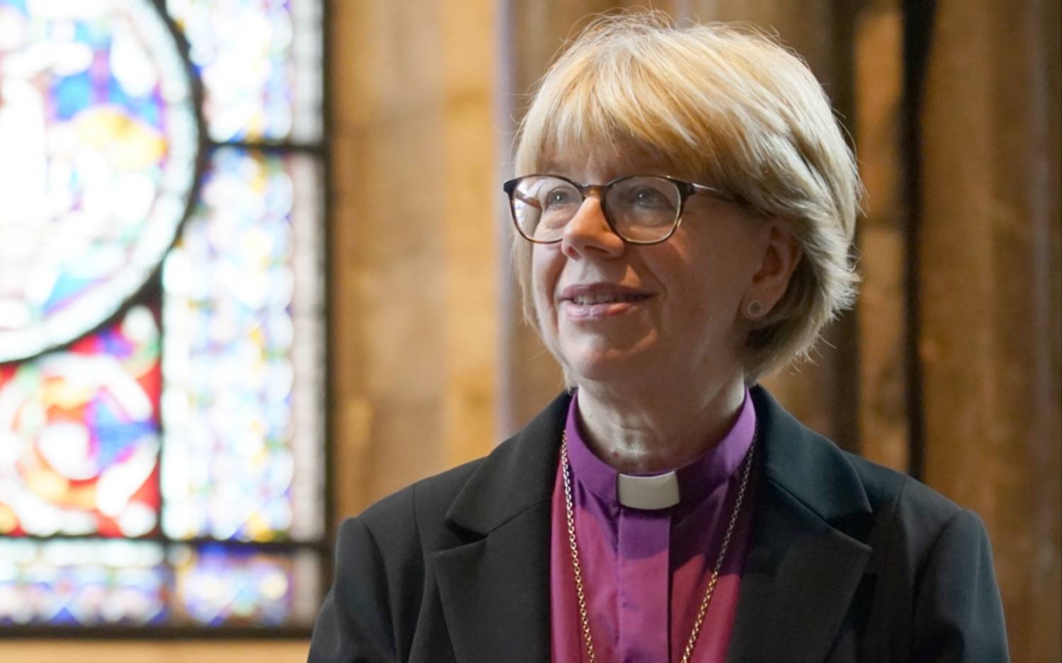 Quién es Sarah Mullally, la primera mujer nombrada jefa de la Iglesia de Inglaterra