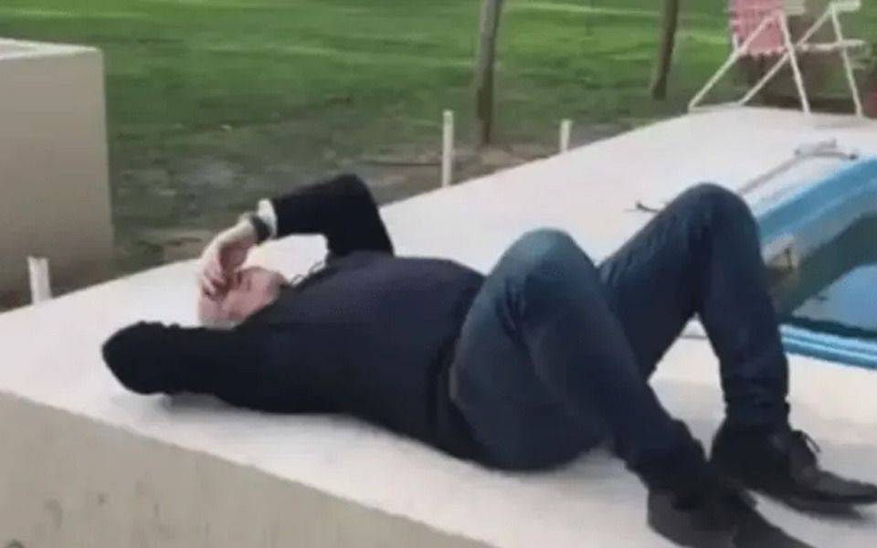 Crece el escándalo: Eduardo Feinmann mostró un video José Luis Espert tomando sol en la casa de Fred Machado
