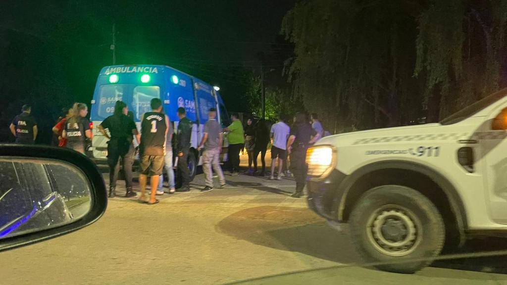 Un joven fue apuñalado cuando llegaba a su casa