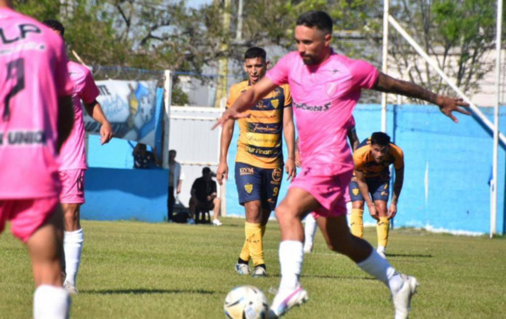San Carlos, en gran reacción, empató con Dock Sud