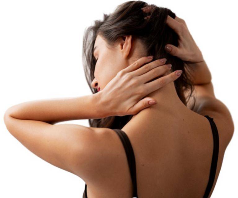 Automasajes y acupuntura: ejercicios claves para aliviar las contracturas de la cara, el cuello y la espalda