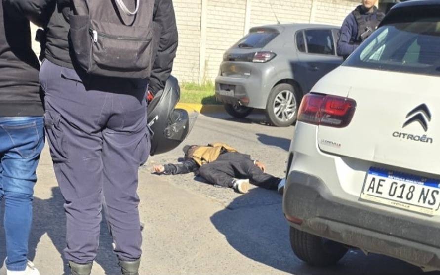 Tiroteo en Quilmes: Un delincuente muerto tras intentar robar un auto