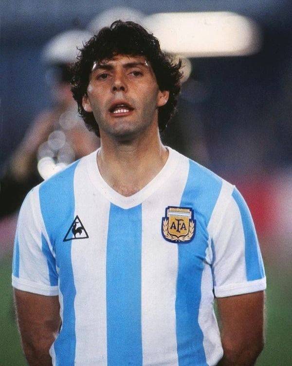 Minuto de silencio y sentido aplauso en el entrenamiento de la Selección Argentina por Miguel Ángel Russo