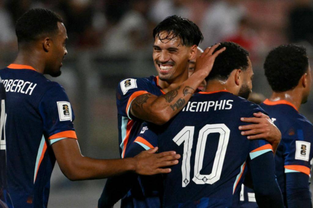 Países Bajos goleó y sigue firme en las Eliminatorias