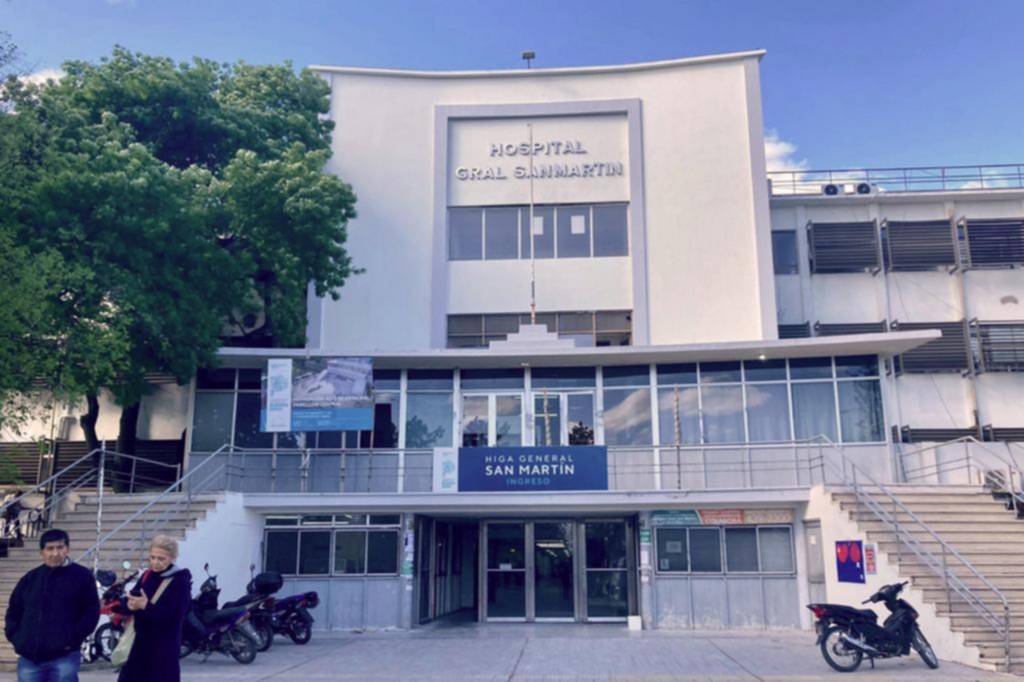 Viajeros: vacunan contra la fiebre amarilla en hospitales públicos