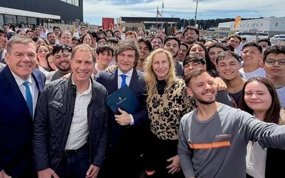 El fiscal de la Cámara Electoral ratificó que Santilli no debe encabezar la lista de La Libertad Avanza en Provincia