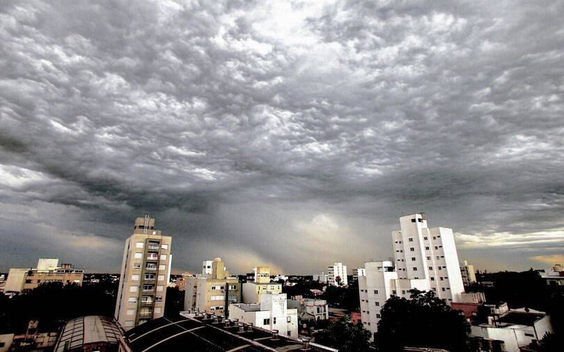 Pronóstico del tiempo La Plata: el SMN activó alerta amarillo para la Región