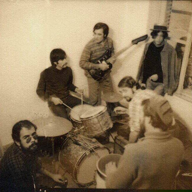 La comuna platense que marcó una era e iluminó el rock nacional