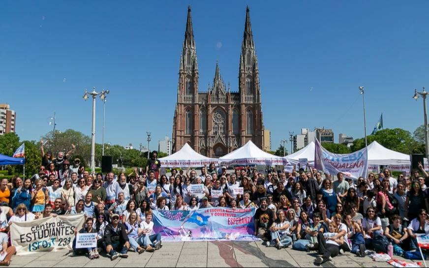 Martes sin clases en las escuelas de La Plata tras una medida de fuerza de los maestros