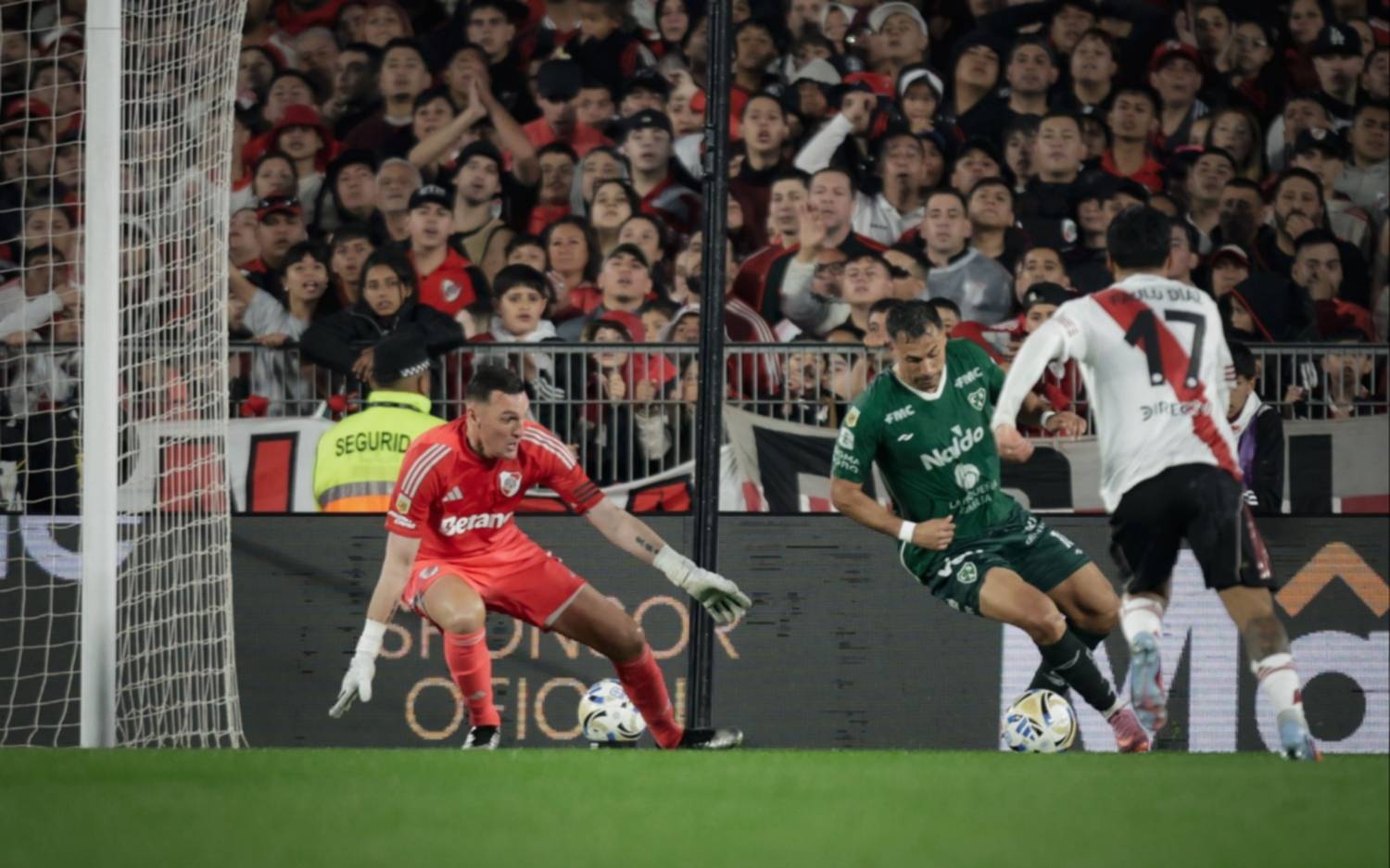 Nueva derrota vergonzosa de River en el Monumental: cayó 1 a 0 con Sarmiento