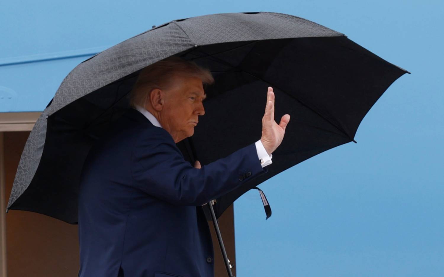 Donald Trump partió a Medio Oriente por el alto el fuego en Gaza: "La guerra ha terminado"