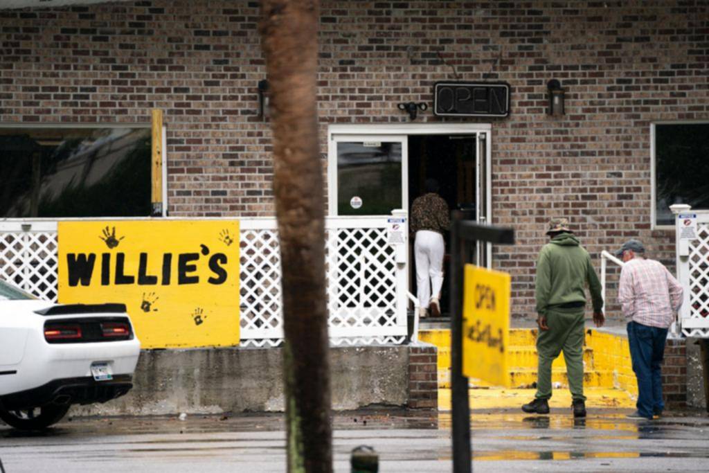 Tiroteo y muertes en un bar de Carolina del Sur
