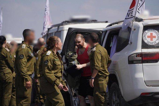 13/10/2025 | UN DÍA MÁS.- Principio de paz entre Israel - Palestina, se viene el clásico platense y Día del Psicólogo