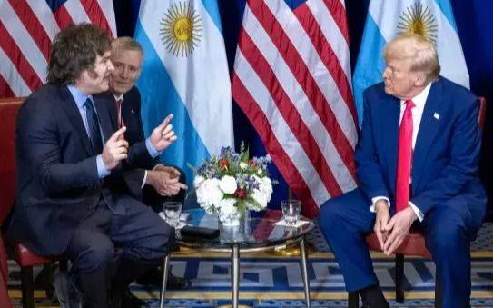 The Wall Street Journal cuestiona el rescate de Argentina y pide dolarización, antes del viaje de Milei a EE UU