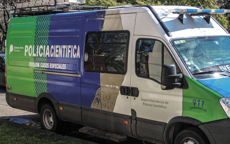 Conmoción en La Plata: un chico de 16 años mató al ex de su mamá a cuchillazos