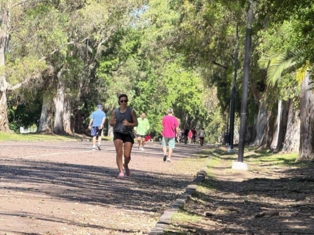El entrenamiento “outdoor” gana terreno en las plazas de la Ciudad