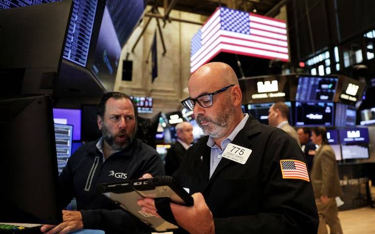 La reacción de los mercados: fuerte caída de las acciones y bonos tras la conferencia de Donald Trump