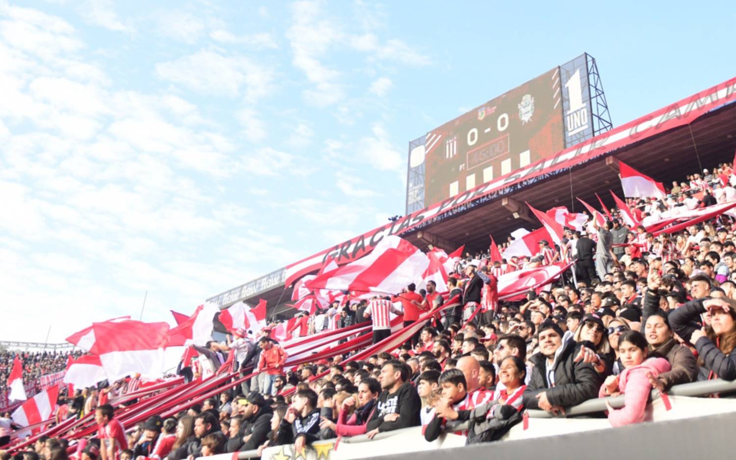 Estudiantes habilita el primer canje de entradas para el clásico en UNO: cuándo y a qué hora comienza