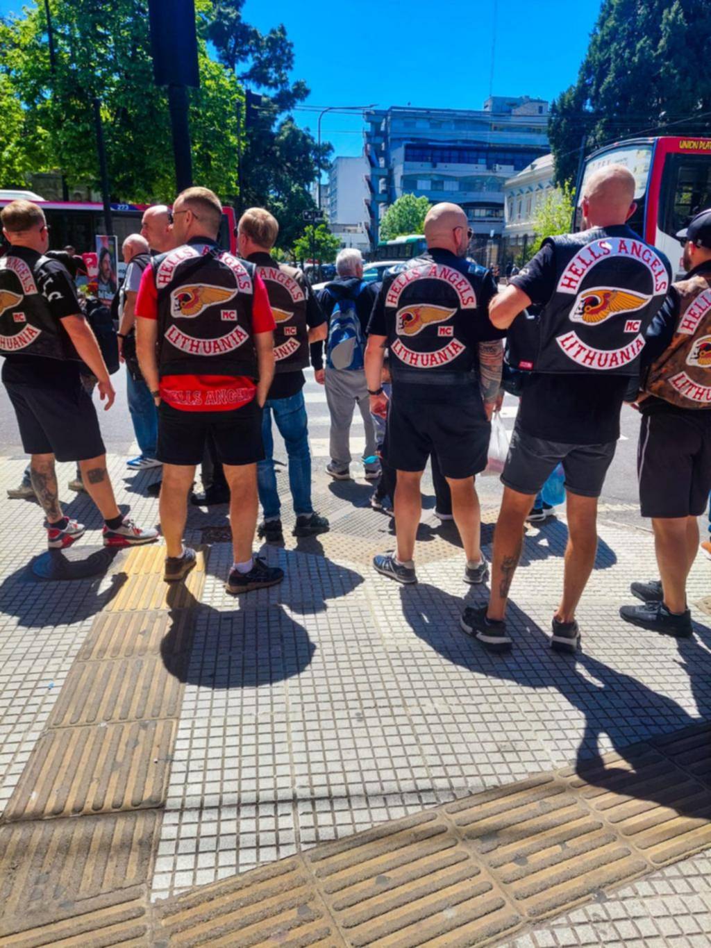 “Hells Angels”: misterio, alarma y una cita de motoqueros sin sede