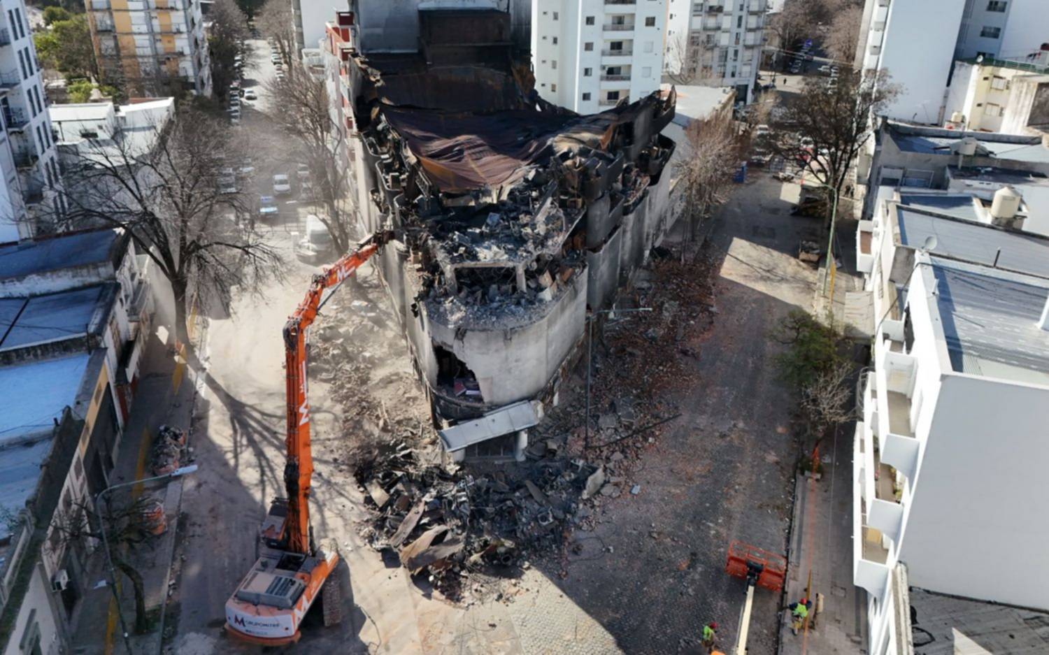 Tras una pericia clave, la causa del incendio en el depósito de Aloise Tecno cambia de carátula y fiscalía
