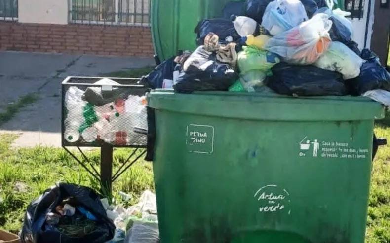 Pergamino: el Municipio insiste en cuidar los contenedores de residuos