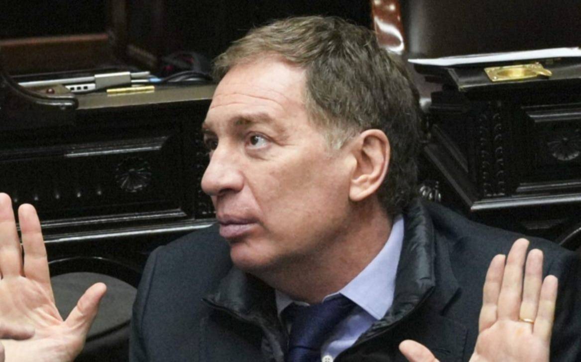 La Libertad Avanza podrá reimprimir carteles y afiches con la foto de Santilli