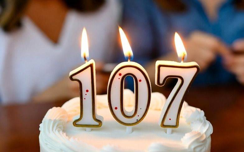16/10/2025 | UN DÍA MÁS.- Cupo trans, aumentos en micros y una platense que cumplió 107 años