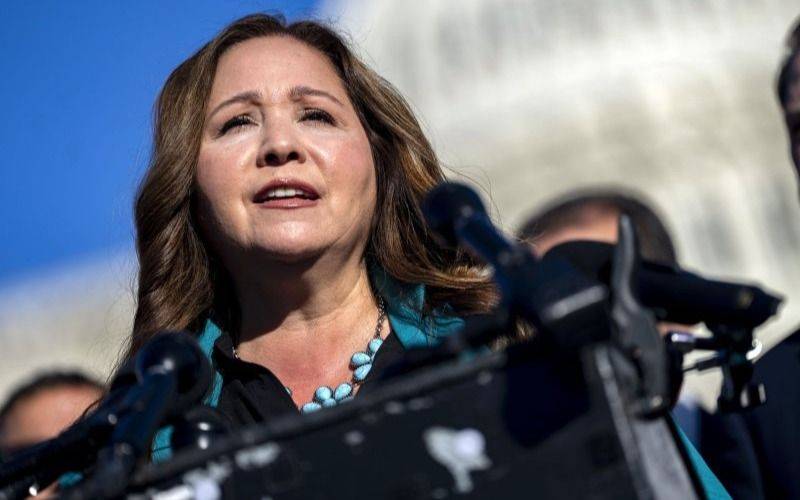 Adelita Grijalva, los archivos Epstein y el bloqueo institucional que paraliza al Congreso